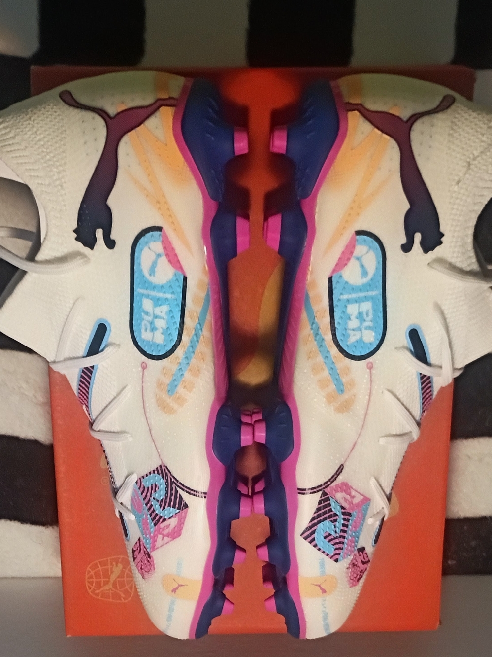 Puma Future 7 Match Vol. FG/AG Jr Soccer Cleats White Pink Blue 108076-01 Size 5